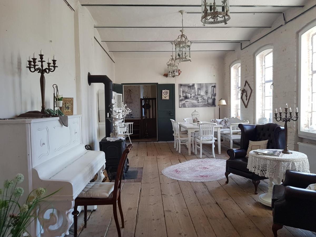 Alte Lebkuchenfabrik Bed & Breakfast Kremmen Bagian luar foto