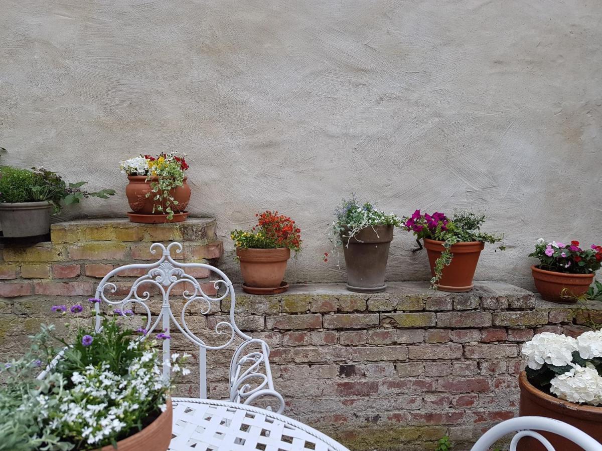 Alte Lebkuchenfabrik Bed & Breakfast Kremmen Bagian luar foto